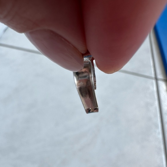 14K White Gold Huggie Single Earring - Picture 3 of 4